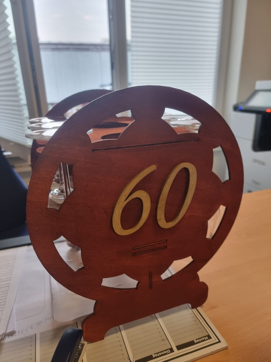 Weinständer 60. Geburtstag - Kirschbaum