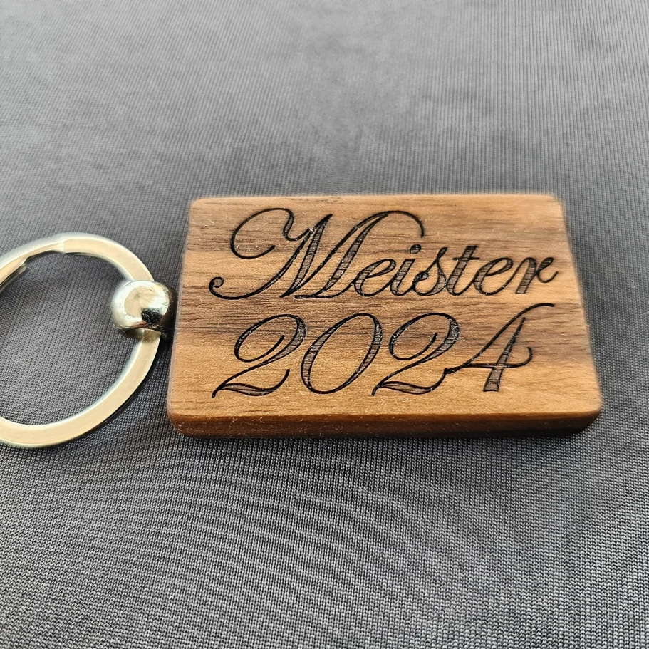 Schlüsselanhänger Nussbaum-Holz