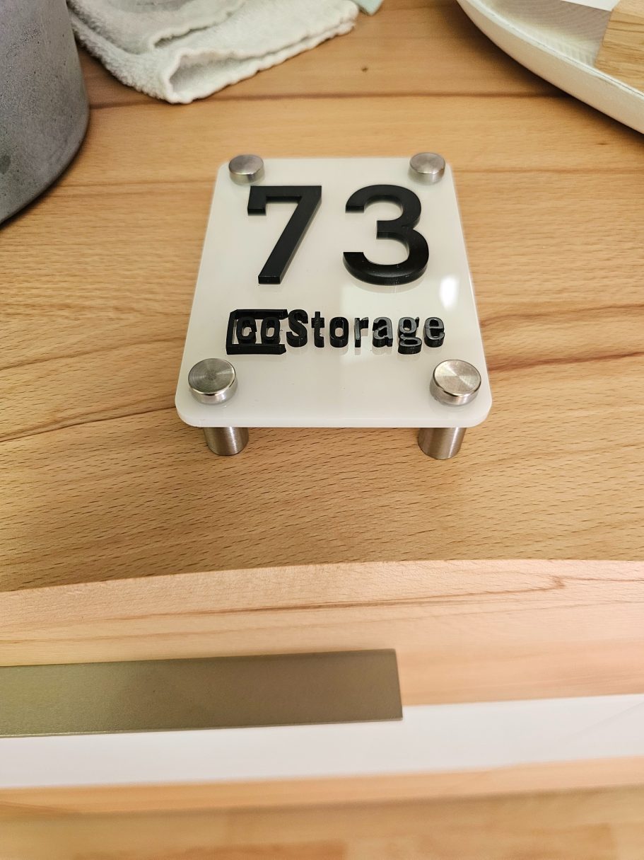 Acrylschild "Hausnummer"